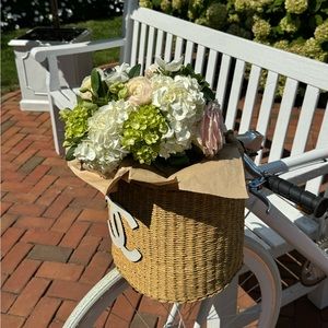 Meet your Posher, August